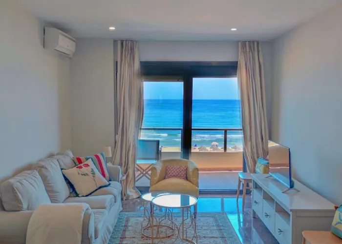 Precioso Piso A Orillas Del Mar En フエンヒロラ